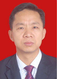 易华山.jpg
